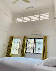 Russian Market Bakery and Guesthouse