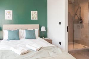 3 Bed Flats near Station & City Centre - Sleeps 6