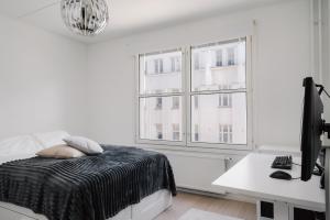 1BR City Apartment with Balcony Next to the Sea