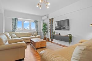 Super Central Retreat