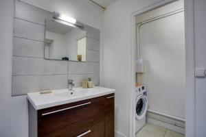 Appartements 2 pieces, charmant, central, climatise, Amorada  : photos des chambres