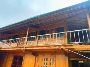 Wind'House - Tả Van