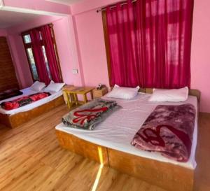Hr 12 energy cafe and guest house