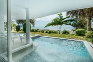 Beachfront Bliss-3BR with PrivatePool Near Pattaya - Ban Nong Chap Tao
