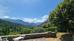 maison de village , chaleur, baignades et terroir en drôme - 乌韦兹河畔莫朗