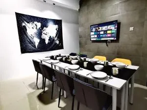 TypeA-10pax-5Bedroom-Balcony-TheMines-IOICityMall-UPM-C180 - 沙登