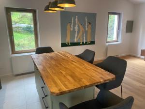 Maisons de vacances Gite lumineux avec jardin, vue sur Peyrepertuse : photos des chambres