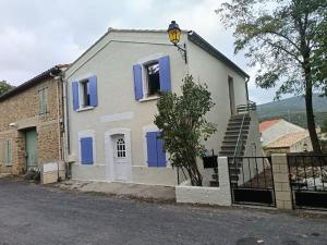Maisons de vacances Gite lumineux avec jardin, vue sur Peyrepertuse : photos des chambres
