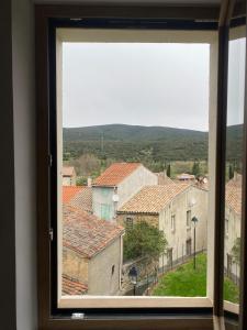 Maisons de vacances Gite lumineux avec jardin, vue sur Peyrepertuse : photos des chambres
