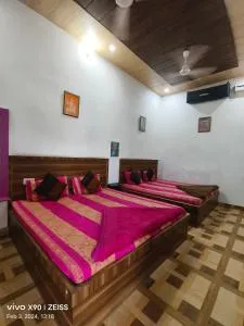 Shri Jamuna dham guesthouse - Gokul