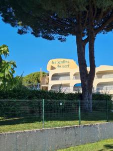 Studio cabin at Port Camargue
