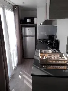 Mobil home entre mer et forêt - 卡米尔斯