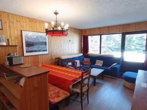 Appartements Appartement 3 pieces - 6 personnes - Proche pistes et commerces - FR-1-445-104 : photos des chambres