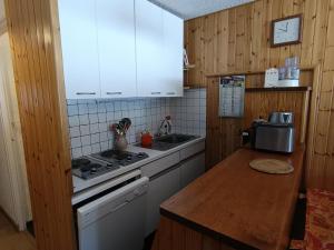 Appartements Appartement 3 pieces - 6 personnes - Proche pistes et commerces - FR-1-445-104 : photos des chambres