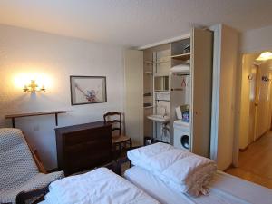 Appartements Appartement 3 pieces - 6 personnes - Proche pistes et commerces - FR-1-445-104 : photos des chambres