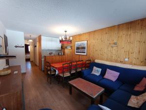 Appartements Appartement 3 pieces - 6 personnes - Proche pistes et commerces - FR-1-445-104 : photos des chambres