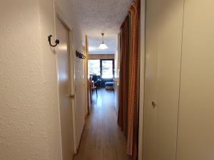 Appartements Appartement 3 pieces - 6 personnes - Proche pistes et commerces - FR-1-445-104 : photos des chambres