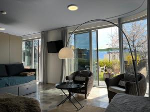 Family Room with Garden View room in Holidayhome OMYXL