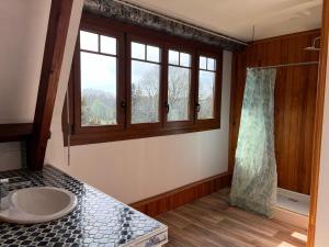 Maisons de vacances Le Jonquet maison 12 pers Sauna Jacuzzi : photos des chambres