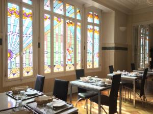 Hotels Hotel De Normandie : photos des chambres