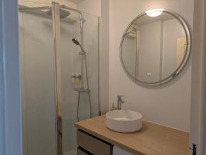 Appartements Studios Blesois - Parking & Linge inclus : photos des chambres