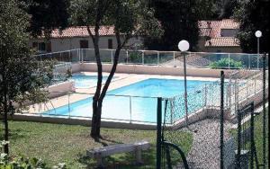 Evasion à Meschers Piscine Plage Tennis Famille