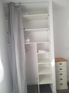 Appartement privé moderne et lumineux plain-pied