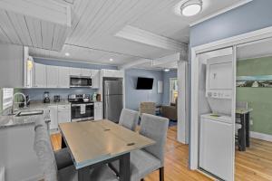 Portsmouth Cedar Beach Cottage