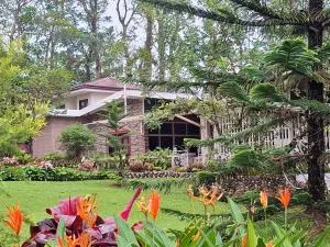 BALAI BANAHAW Vacation Farm and Private Resort - Tamlong