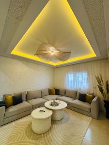 Elegant 2 Bedrooms with Pool & Wi-Fi Marrakech