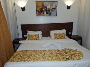 Lantana Suites