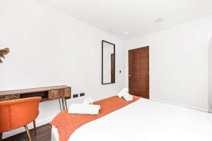 Large 2 Bed with Massive Balcony in Canary Wharf