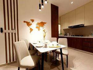 02-Airport吉隆坡机场-Sepang-XiamenUni厦门大学-PoolGym-Wifi-3Room
