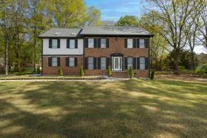 Big Modern Family Home On 1 Acre Land w Firepit & Grill - Ellenwood