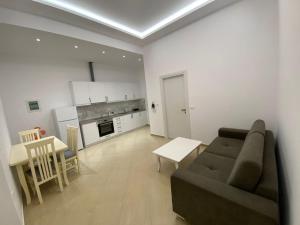 James Apartment