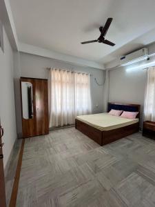 Expressway Minimalist Beltola - Hostel