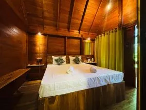 Woodholic Homestay - Nagalawewa