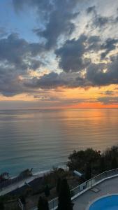 Beach Front Luxurious Two Bedroom Apartment