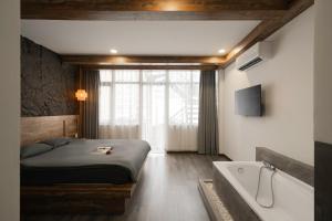 Zeus Living - Harmony Hideout