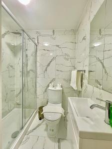 Studio next to King Cross D