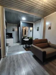 ZR Homestay - Kampong Chabang