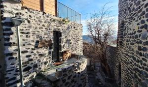 Maisons de vacances Gite de village 2p, terrasse de toit et jacuzzi privatif : photos des chambres
