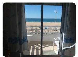 Apartamento à Frente Do Mar com Vista