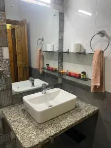 Cozy Home Stay - Bāzpur