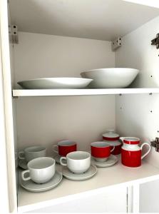 Design Apartment mit Balkon 15 min Airport