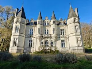 Château de Vallagon - Saint-Julien-de-Chédon