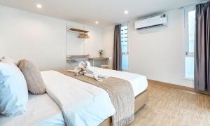 Luxurious Oasis in Heart of City by Night Bazaar