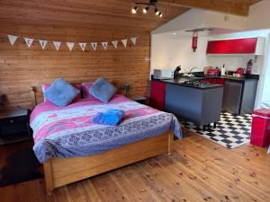 The Little Lodge is a cosy luxury hideaway..