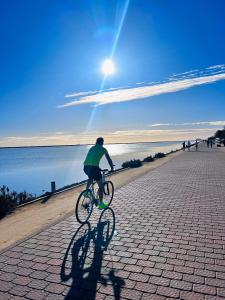 Blue Vibes, Relax & Beach
