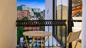 PIER 57 - 710 Fabulous & Luxurious 2 BR Penthouse